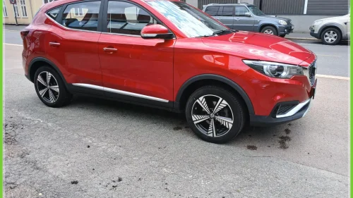 MG ZS EV 45KW 143HK LUXURY SKINN NAVI PANORAMTAK LED-LYS