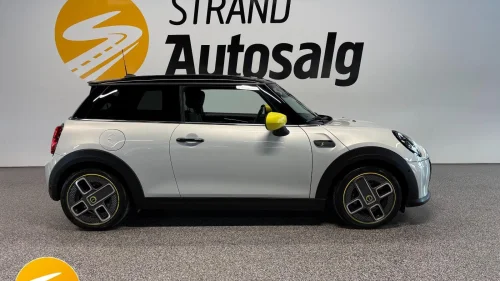 MINI Cooper SE Electric Norsk Kupèvarmer LED Ryggekamera Ny Service