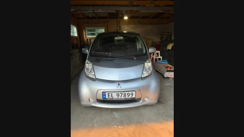 MITSUBISHI i-MIEV