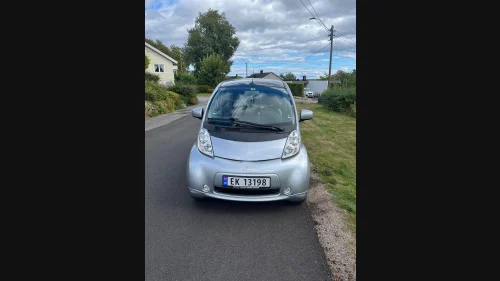 MITSUBISHI i-MIEV Mitsubishi i-miev 2015