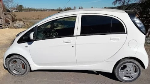 MITSUBISHI i-MIEV
