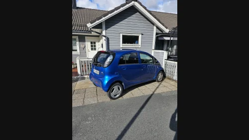 MITSUBISHI i-MIEV