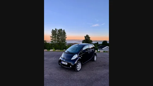 MITSUBISHI i-MIEV