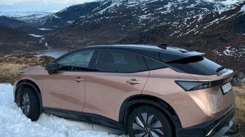 NISSAN ARIYA e4ORCE Evolve 87kWt med tilhengerfeste og vinterhjul