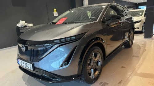 NISSAN ARIYA 63kWt / 3 års service / S+V hjul / Hengerfeste