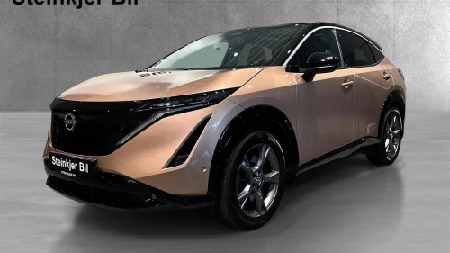 NISSAN ARIYA 87kWh Evolve/2WD/Krok/Pano/ACC/HUD/Bose/Matrix