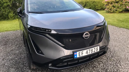 NISSAN ARIYA e4ORCE Evolve 87kWt, 22 kw lader, skinn