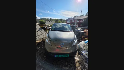 NISSAN e-NV200