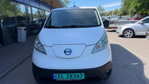 NISSAN E-NV200 Nissan e-NV200 Van (bilen er reservert)