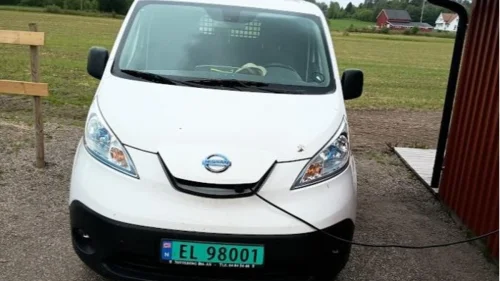 NISSAN e-NV200 AUTOMAT HENGERFESTE S+V DEKK LAV KM 68423km