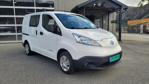 NISSAN e-NV200 200km*ryggekamera*proffinnredning