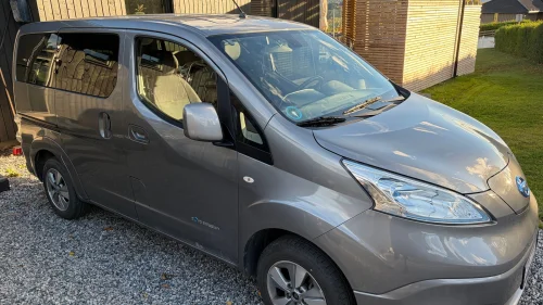 NISSAN e-NV200 Premium