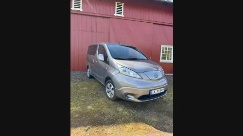 NISSAN e-NV200 Evalia 40 kWt 7-seter Premium med 6,6 kW onboard lader