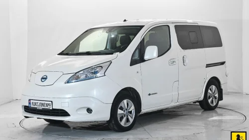 NISSAN e-NV200 7-SETER KAMERA NAVI RATTVARME KUNSTSKINN