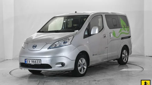 NISSAN e-NV200 40 KWH 7-SETER NAVI VARMER KAMERA CRUISE DAB