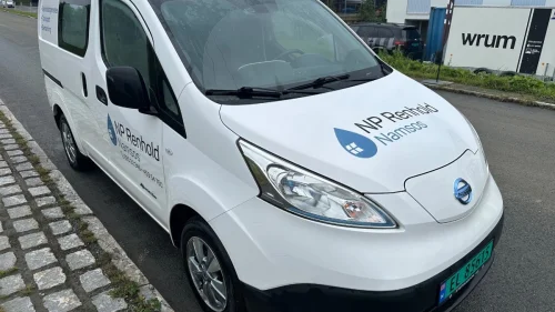 NISSAN E-NV200 24KW CRUISE VARMER MULTIRATT SKYVEDØRER