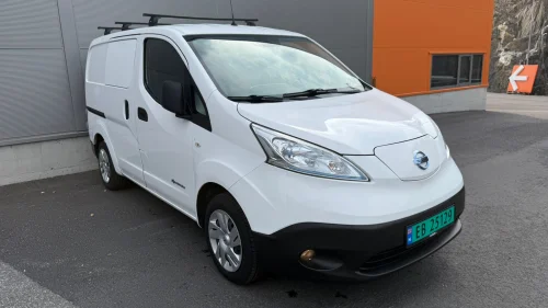 NISSAN e-NV200 Premium 40 kWt / EU 2028 / Navi /Hurtiglading /Dab+
