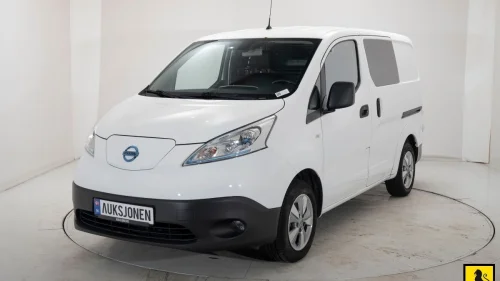 NISSAN e-NV200 40kWt NAVI VARMER KAMERA CRUISE