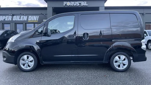 NISSAN e-NV200 40kWh/Kamera/2xskyvdør/EU 2028/LAV KM/VELHOLDT!