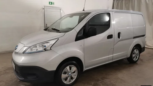 NISSAN e-NV200 40 KWH AUT CRUISE KAMERA NAVI VARMER RATTVARME