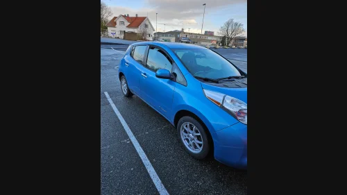 NISSAN LEAF