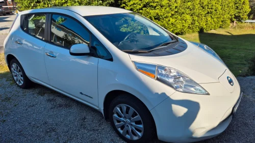 NISSAN LEAF LEAF