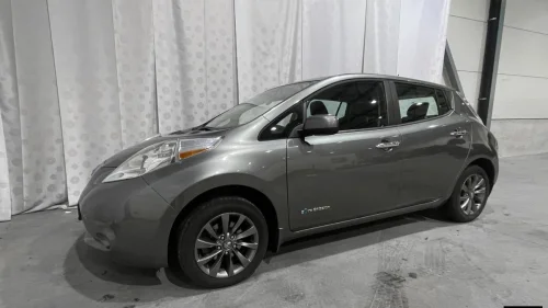 NISSAN LEAF CRUISE ISOFIX KAMERA S+V