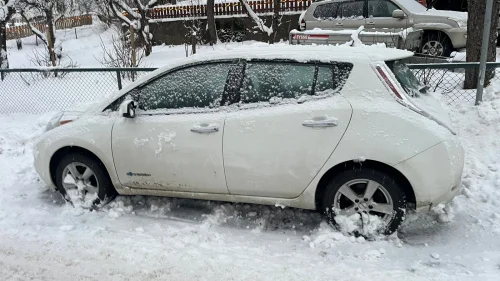 NISSAN LEAF