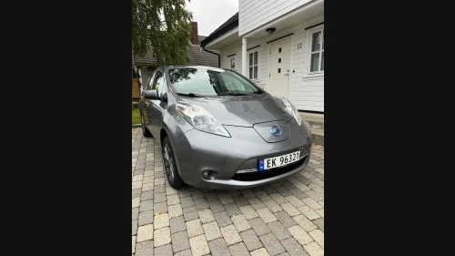 NISSAN LEAF
