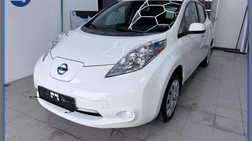 NISSAN Leaf 24KWH 109HK 11AV12 STREKER/R.KAMERA/VARMERATT++
