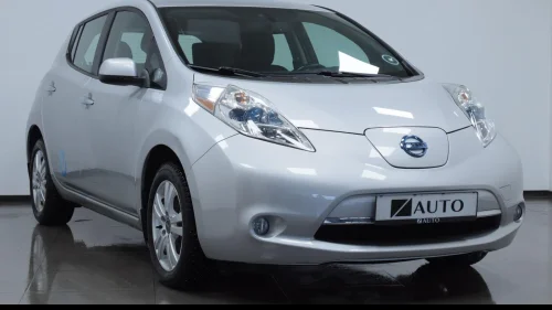 NISSAN LEAF VISIA (10 AV 12 STREKER) NAVI/RATTVARME/KEYLESS/OUTLET