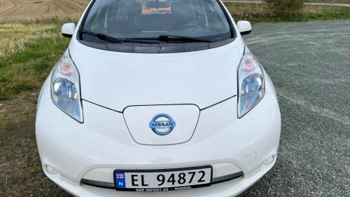 NISSAN LEAF
