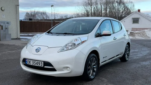 NISSAN LEAF Tekna