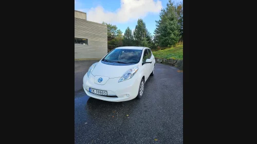 NISSAN LEAF Acenta
