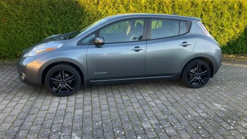 NISSAN LEAF 11 av 12 batteri. Skinnseter