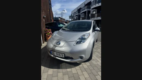 NISSAN LEAF Blanding av Tecna og Acenta