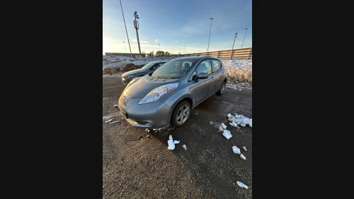 NISSAN LEAF