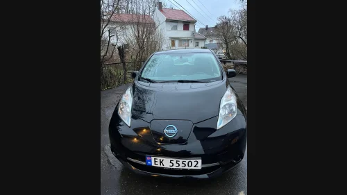 NISSAN LEAF