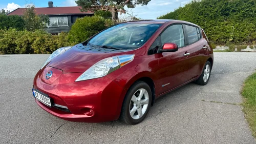 NISSAN LEAF