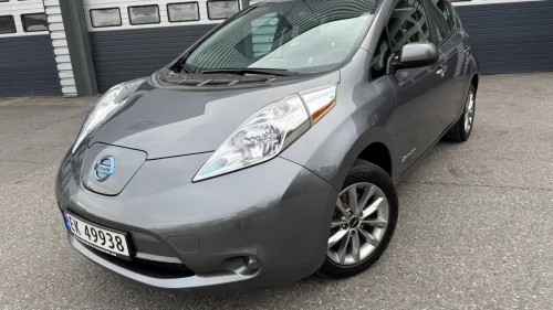 NISSAN LEAF
