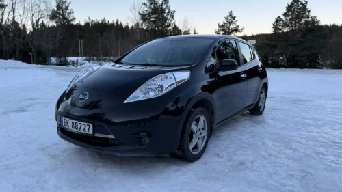 NISSAN LEAF