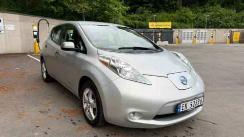 NISSAN LEAF