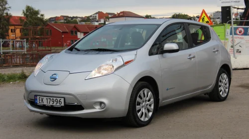 NISSAN LEAF GARANTI - 2.gen. - Vinterpakke - DAB radio