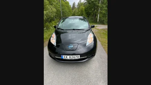 NISSAN LEAF