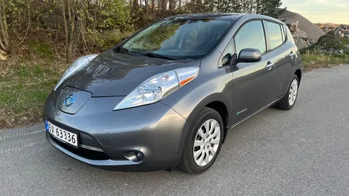 NISSAN LEAF S