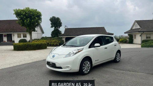 NISSAN Leaf Acenta 30kWh, R.Kamera, VELHOLDT og BILLIG !