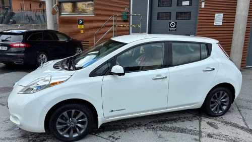 NISSAN LEAF Tekna 30kWh