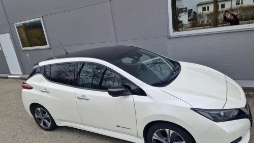 NISSAN Leaf 40kWh 40kWh N-Connecta SORT TAK-ADAPTIV CRUISE-17"ALU-GARANTI