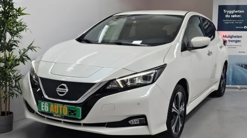 NISSAN LEAF 62kWh N-Connecta 62Kwh 360CAM/APP/KEYLESS/NAVI/VARMEPUMPE/DAB