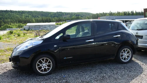 NISSAN LEAF Leaf